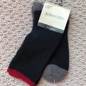 ST. JOHNS BAY Boot Socks. Fits size 9-11. NWT